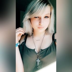 Meet your Posher, Victoria